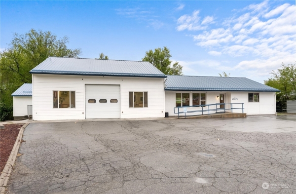 Listing Image #2 - Others for sale at 2590 Elmway, Okanogan WA 98840
