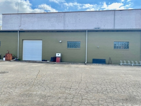 Listing Image #2 - Retail for sale at 504 Edward Street, Henry IL 61537