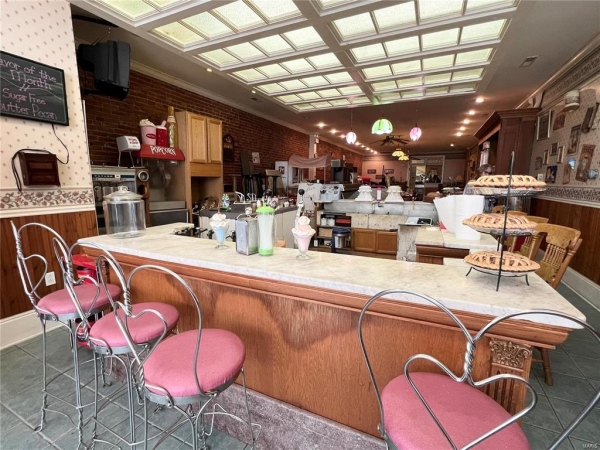 Listing Image #2 - Others for sale at 207 209 211 South Main St, Hannibal MO 63401