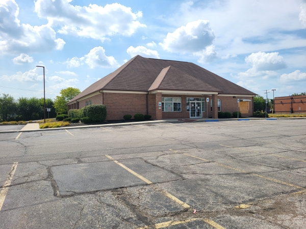 Listing Image #1 - Retail for sale at 1435 W Broad St, Columbus OH 43222