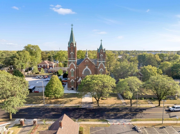 Listing Image #1 - Others for sale at 2610 New Haven Avenue, Fort Wayne IN 46803