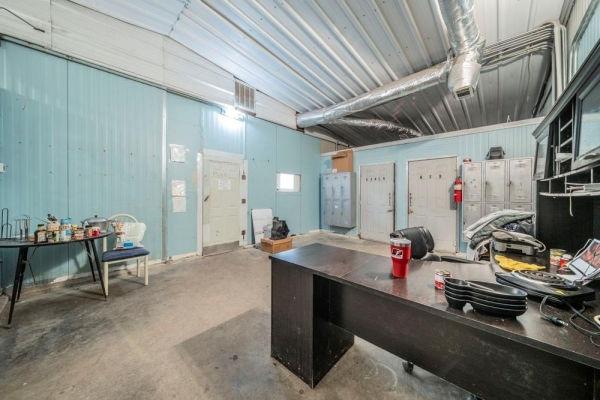 Listing Image #2 - Others for sale at 3360 Fm 308, Milford TX 76670