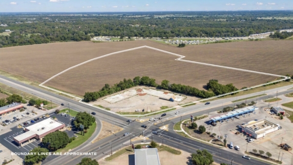 Listing Image #2 - Land for sale at 1845 W Lake Shore Dr, Waco TX 76708