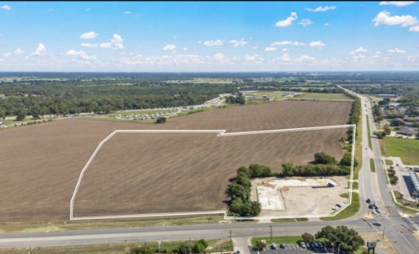 Listing Image #3 - Land for sale at 1845 W Lake Shore Dr, Waco TX 76708