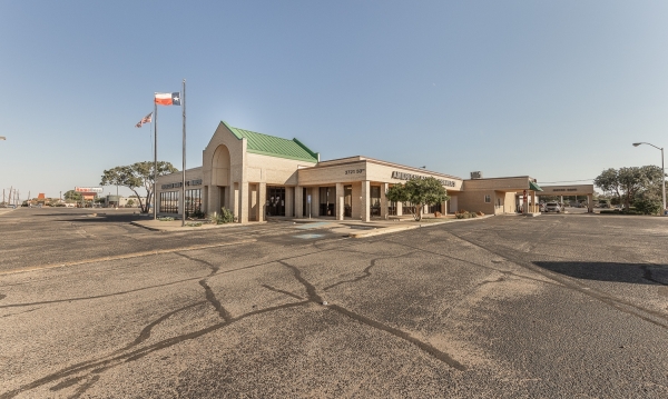 Listing Image #1 - Office for sale at 3721 50th Street, Lubbock TX 79413