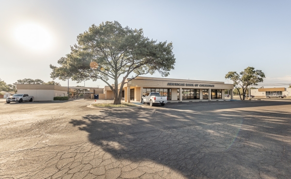 Listing Image #2 - Office for sale at 3721 50th Street, Lubbock TX 79413