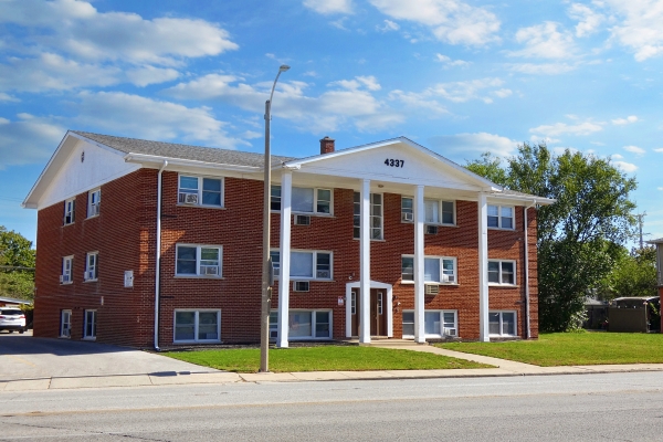Listing Image #1 - Multi-family for sale at 4337 Prescott Ave, Lyons IL 60534