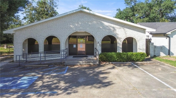 Listing Image #1 - Others for sale at 510 W 18th Street, Lake Charles LA 70601