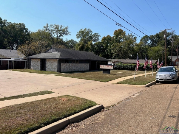Listing Image #1 - Others for sale at 402 W Bowie, Marshall TX 75670