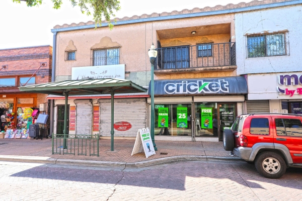 Listing Image #2 - Retail for sale at 1209 Iturbide St, Laredo TX 78040 Listing Image #2 - Retail for sale at 1209 Iturbide St, Laredo TX 78040