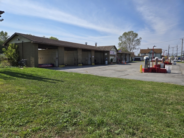 Listing Image #1 - Retail for sale at 2467 Clinton St, West Seneca NY 14224