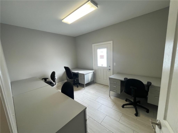 Listing Image #3 - Others for sale at 42299 Perricone Drive , B, Hammond LA 70403