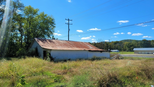 Listing Image #3 - Retail for sale at 14810 Dayton Pike, Sale Creek TN 37373