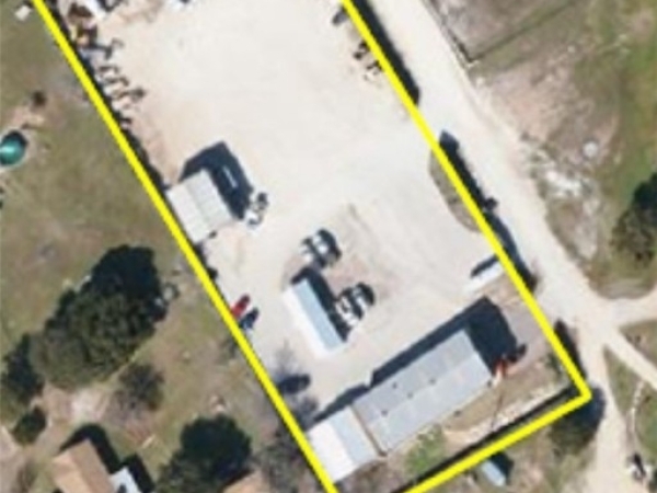 Listing Image #1 - Others for sale at 330 Elco Lane, China Spring TX 76633