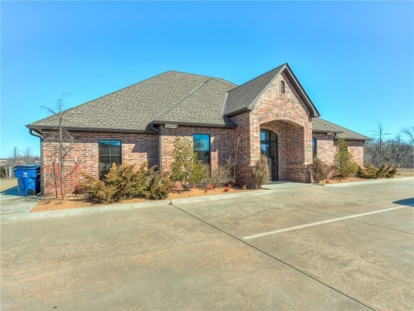 Listing Image #3 - Office for sale at 14617 NE 20th Street, Choctaw OK 73020