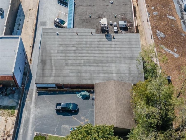 Listing Image #3 - Industrial for sale at 1856 E Broadway, Alton IL 62002