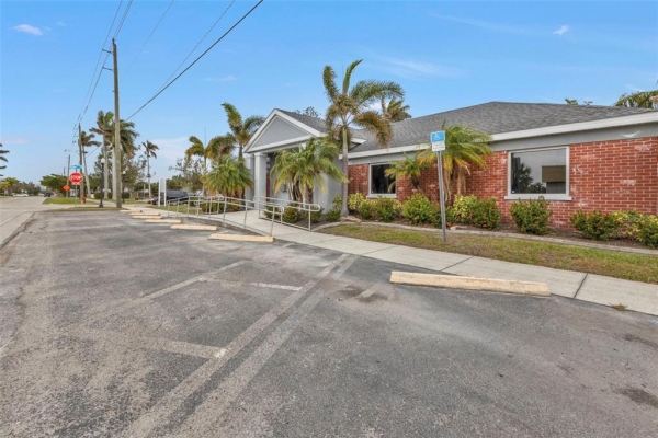 Listing Image #2 - Others for sale at 128 W Charlotte Avenue , 117B, Punta Gorda FL 33950