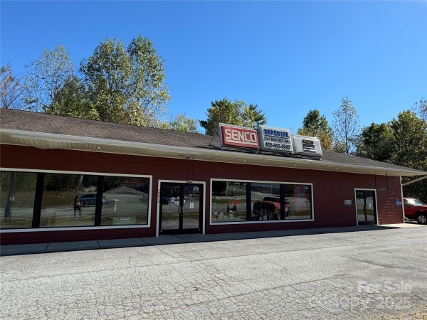 Listing Image #2 - Others for sale at 2212 Asheville Highway, Hendersonville NC 28791