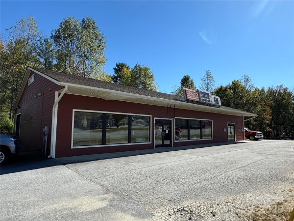 Listing Image #3 - Others for sale at 2212 Asheville Highway, Hendersonville NC 28791