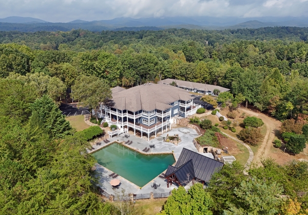 Listing Image #3 - Hotel for sale at 987 Shenendoa Dr, Ellijay GA 30540