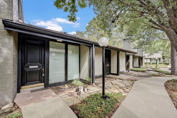 Listing Image #3 - Office for sale at 14339 Torrey Chase Blvd, Unit D, Houston TX 77014