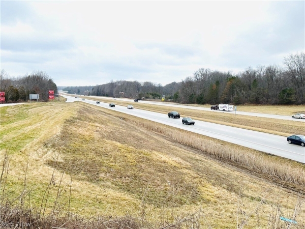 Listing Image #3 - Others for sale at 998 Tibbetts Wick Road, Girard OH 44420