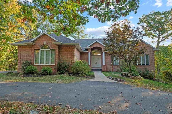 Listing Image #1 - Others for sale at 1520 Hickory Bluff Trl Nw, Swisher IA 52338