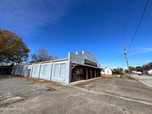 Listing Image #2 - Others for sale at 4392 Lee Street, Ayden NC 28513