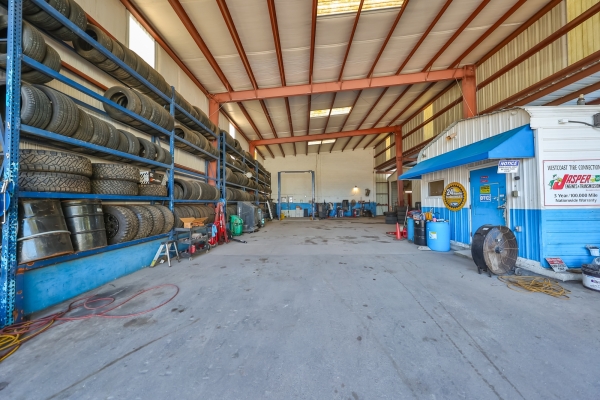 Listing Image #2 - Others for sale at 3639 Manhattan Ave S, Tampa FL 33629