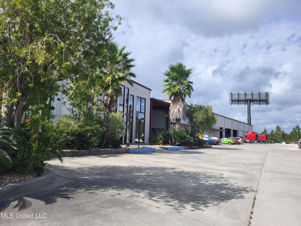 Listing Image #2 - Office for sale at 9140 Canal Road, Gulfport MS 39503