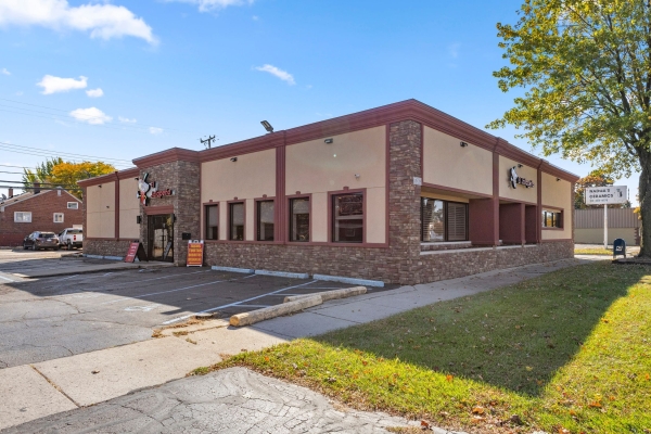 Listing Image #2 - Others for sale at 4939 Allen Road, Allen Park MI 48101