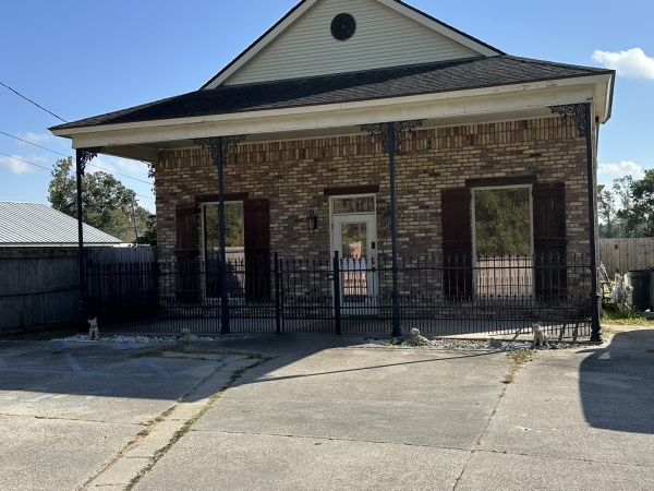 Listing Image #1 - Retail for sale at 12478 Hwy 44, Gonzales LA 70737