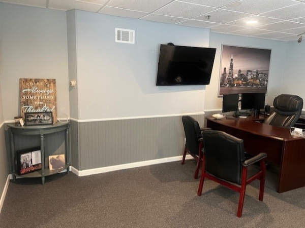 Listing Image #3 - Office for sale at 6006 Strathmoor Drive , 6, Rockford IL 61107