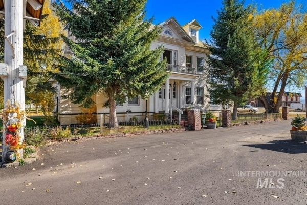 Listing Image #3 - Others for sale at 211 N Norris Avenue 1-6, New Meadows ID 83654