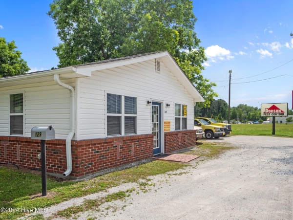 Listing Image #2 - Others for sale at 129 Old Bridge Street, Jacksonville NC 28540
