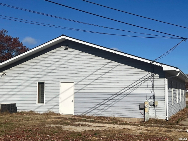 Listing Image #2 - Others for sale at 1418 14th Avenue, Fulton IL 61252