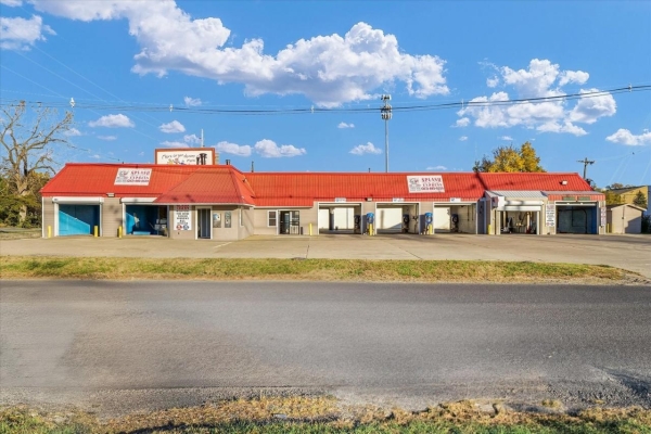 Listing Image #2 - Retail for sale at 501 E University Avenue, Urbana IL 61802
