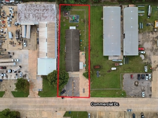 Listing Image #2 - Others for sale at 1213 Commercial Dr, Port Allen LA 70767
