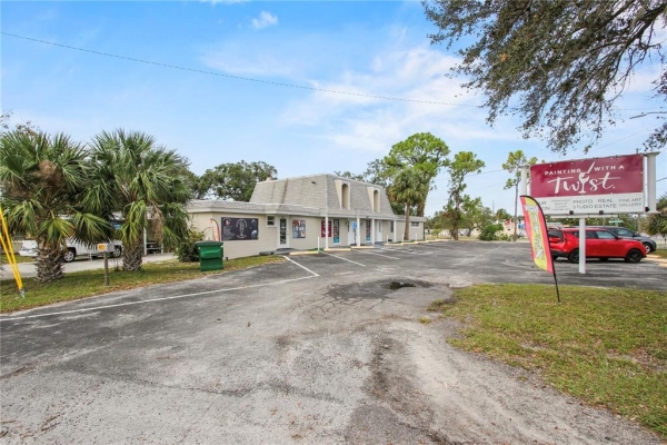 Listing Image #3 - Others for sale at 4001 County Road 19a, Mount Dora FL 32757