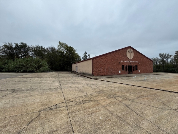 Listing Image #2 - Others for sale at 1427 Russell Road, Shreveport LA 71107