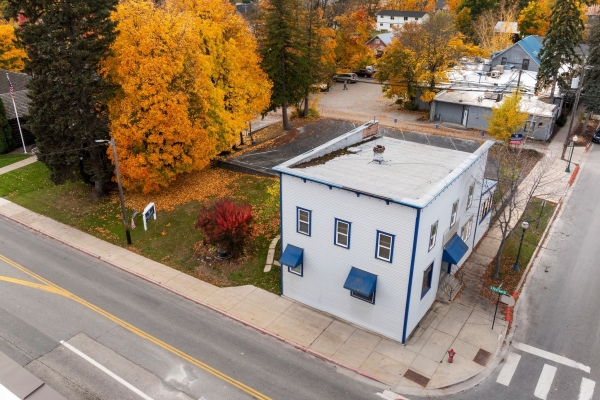 Listing Image #2 - Office for sale at 202 S 1st Ave, Sandpoint ID 83864