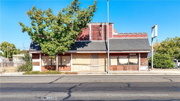 Listing Image #1 - Others for sale at 149 W 16th Street, Merced CA 95340