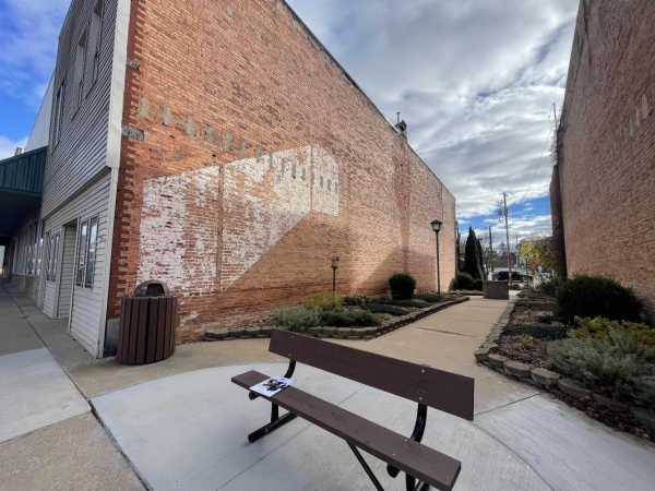 Listing Image #3 - Retail for sale at 110 W Huron Street, Berlin WI 54923