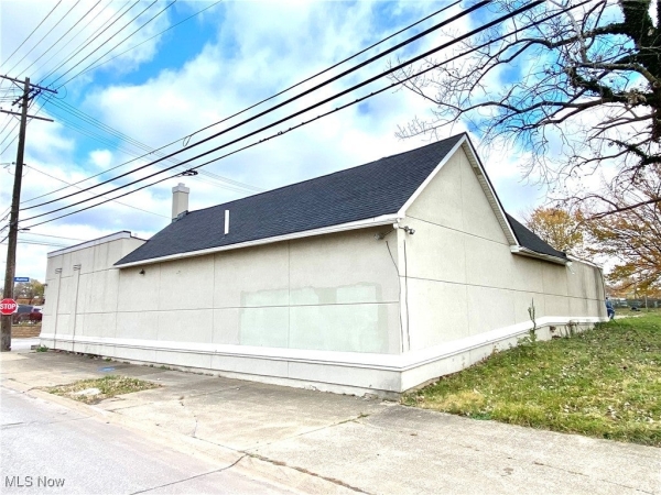 Listing Image #3 - Others for sale at 9102 Aetna Road, Cleveland OH 44105