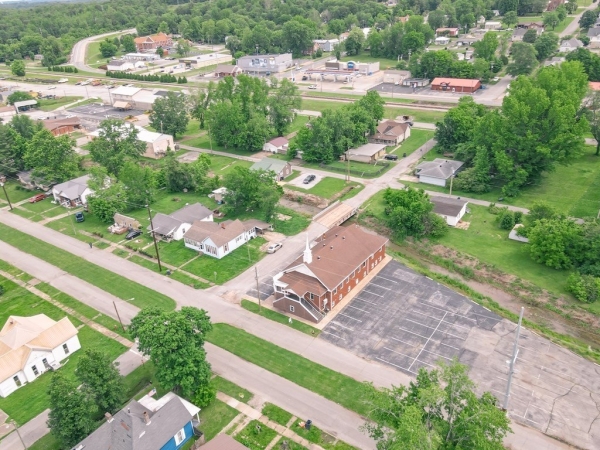Listing Image #2 - Others for sale at 202 S Sebree St, Earlington KY 42410