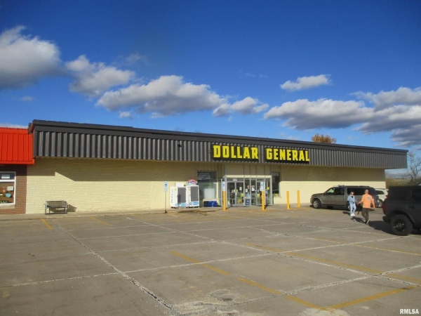 Listing Image #1 - Retail for sale at 1300 WASHINGTON Street, Washington IL 61571
