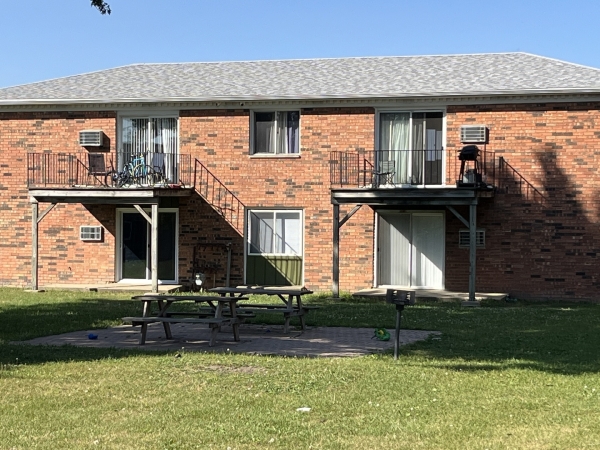 Listing Image #2 - Multi-family for sale at 205 Sandra Avenue, Mendota IL 61342