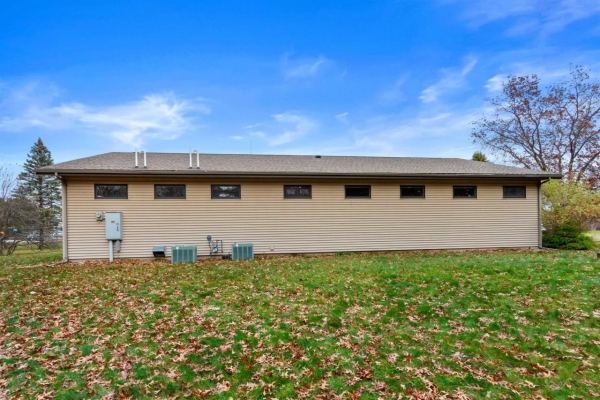 Listing Image #3 - Retail for sale at N6493 VALLEY CIRCLE Road, PLAINFIELD WI 54966