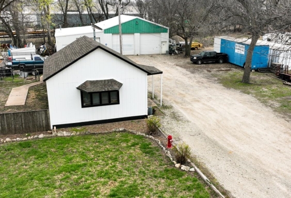 Listing Image #2 - Others for sale at 1408 Prospect Ave, Salina KS 67401