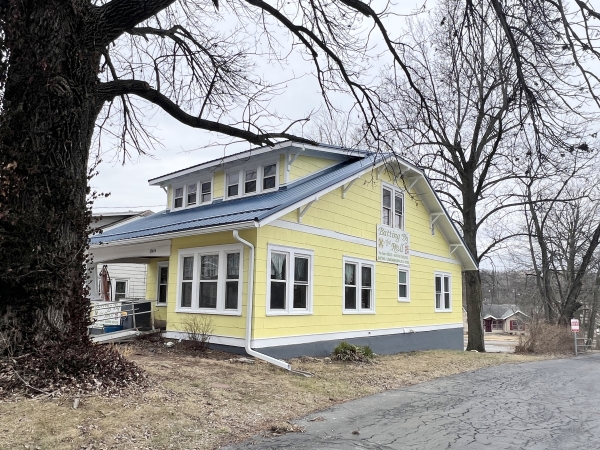 Listing Image #3 - Others for sale at 2611 Saint Marys Ave, Hannibal MO 63401